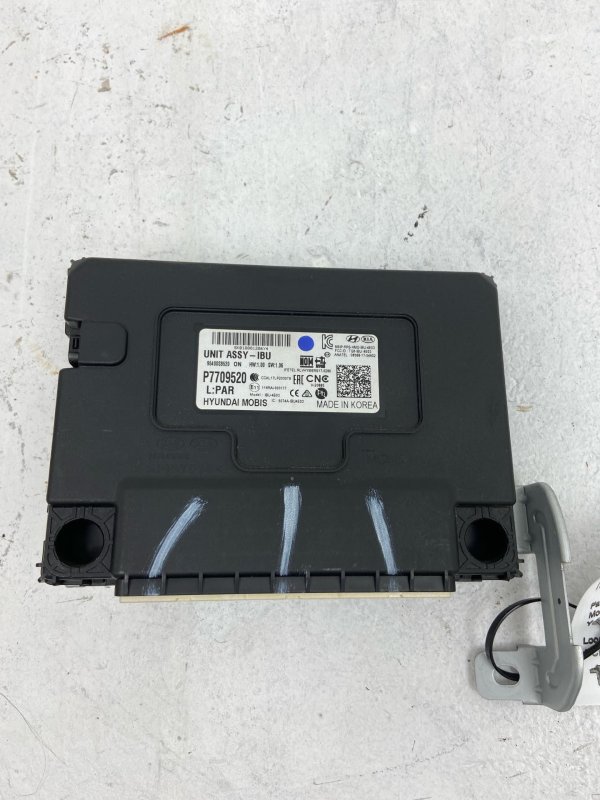 OEM Center Dash Body Control Module for 2020, 2021, 2022 Kia Telluride