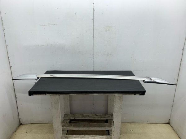 2018, 2019, 2020, 2021, 2022, 2023, 2024 Lincoln Navigator Chrome Roof Luggage Rack Rail (OEM)