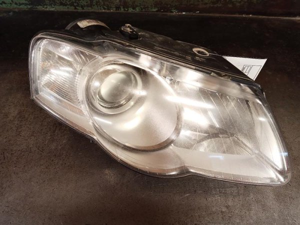 OEM Headlight Assembly for 2006, 2007, 2008, 2009, 2010 Volkswagen Passat - Right (Passenger)