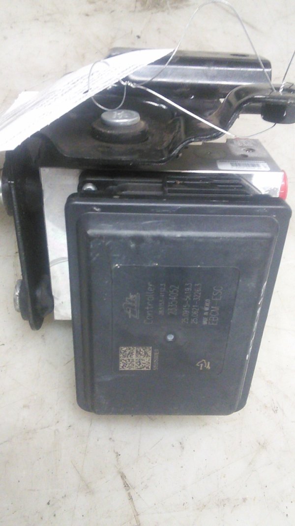 OEM ABS Control Module and Valve Assembly for 2015 Chevrolet & GMC • Canyon, Colorado