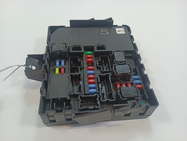 OEM Intelligent Power Distribution Module for 2011, 2012 INFINITI QX56