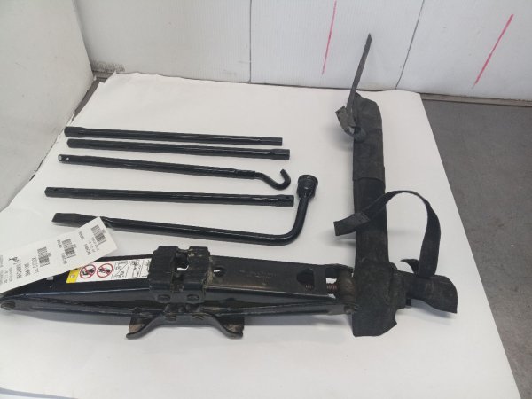 2022, 2023, 2024, 2025 Jeep Gladiator Scissor Jack with Tools (OEM)