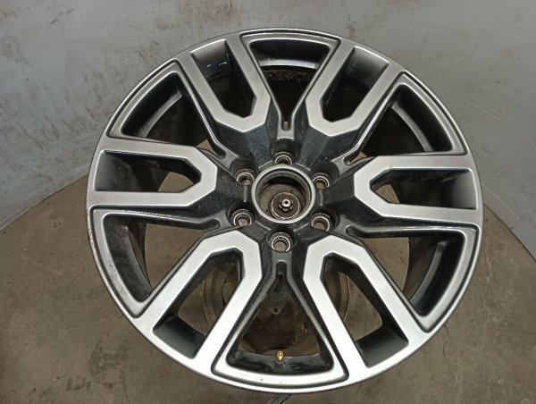 2021 Chevrolet Tahoe 20x9 12-Spoke Carbon Gray Alloy Wheel (OEM)