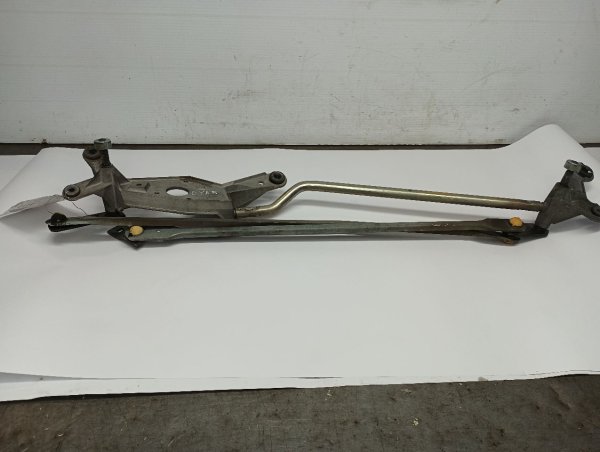2000, 2001 Ford Excursion Windshield Wiper Transmission Gear (OEM)
