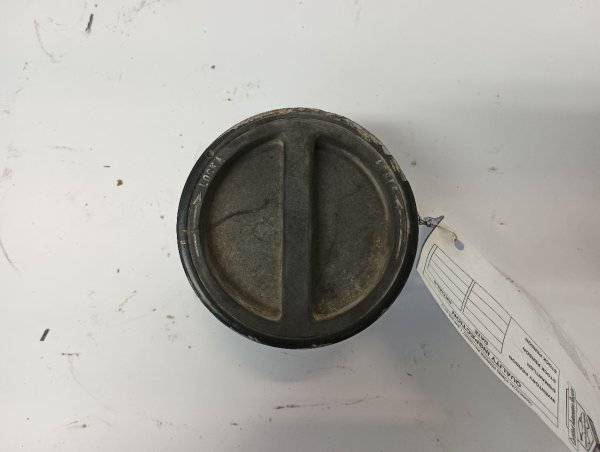 2000, 2001, 2002, 2003, 2004, 2005 Ford Excursion Manual Locking Hub Kit (OEM)