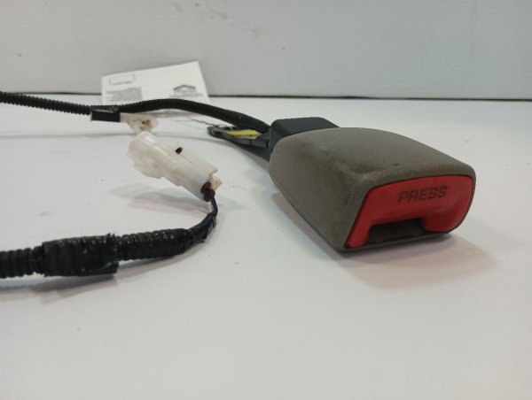 OEM Gray Seat Belt Buckle for 2012, 2013, 2014 Toyota Camry - Front, Left (Driver)