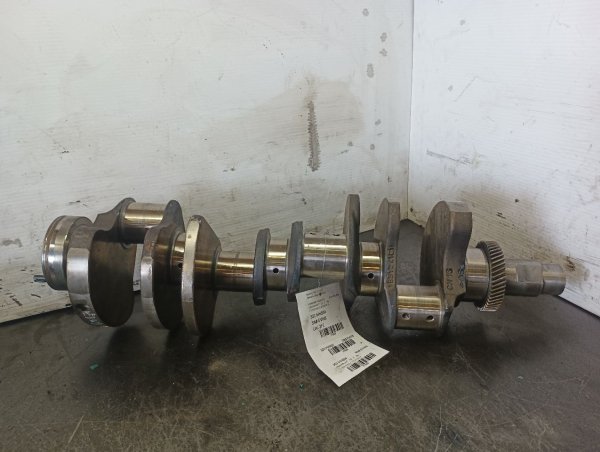 2000, 2001, 2002, 2003 Ford Excursion Engine Crankshaft (OEM)