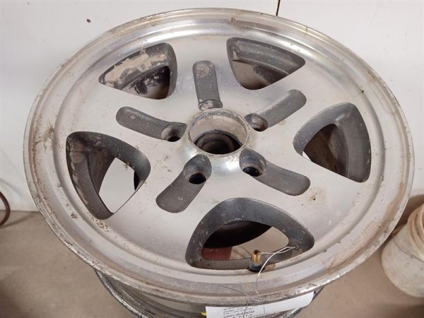 OEM 15x7 5-Spoke Aluminum Wheel for 1998, 1999, 2000, 2001, 2002, 2003, 2004, 2005, 2006, 2007, 2008 Mazda B2000, B2300, B2500, B3000, B4000