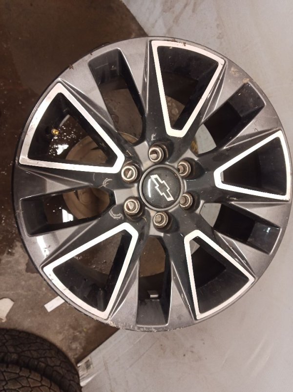 OEM 10-Spoke Machined Charcoal Alloy Wheel for 2019, 2020, 2021, 2022 Chevrolet & GMC