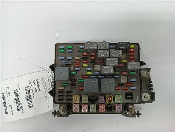 2003, 2004, 2005, 2006, 2007 Hummer H2 Engine Fuse Box (OEM)