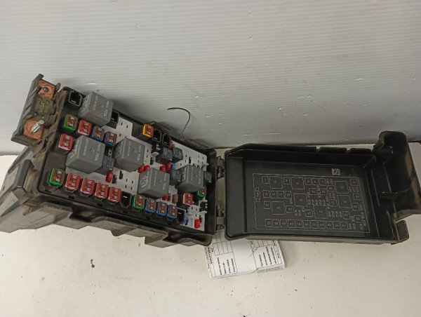 OEM Fuse Box for 2007, 2008, 2009, 2010 Ford & Lincoln • Edge, MKX