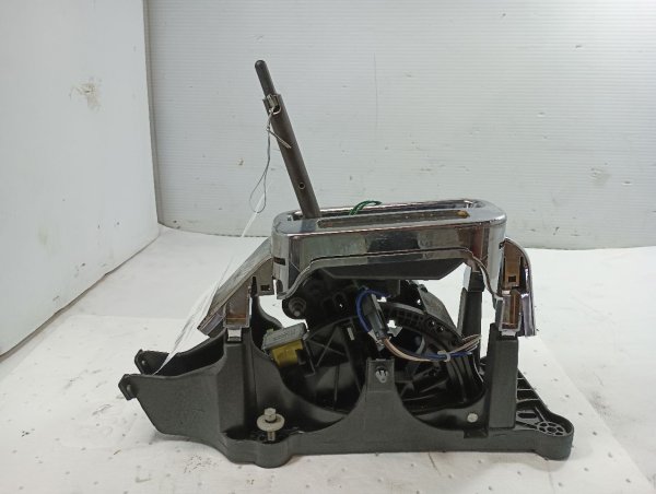 2007, 2008, 2009, 2010 Ford Edge Floor Transmission Shift Lever (OEM)