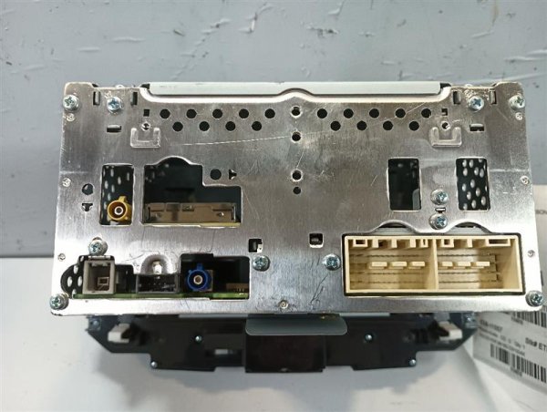 OEM 5-Inch Touchscreen Radio Audio Assembly for 2018 Hyundai Tucson